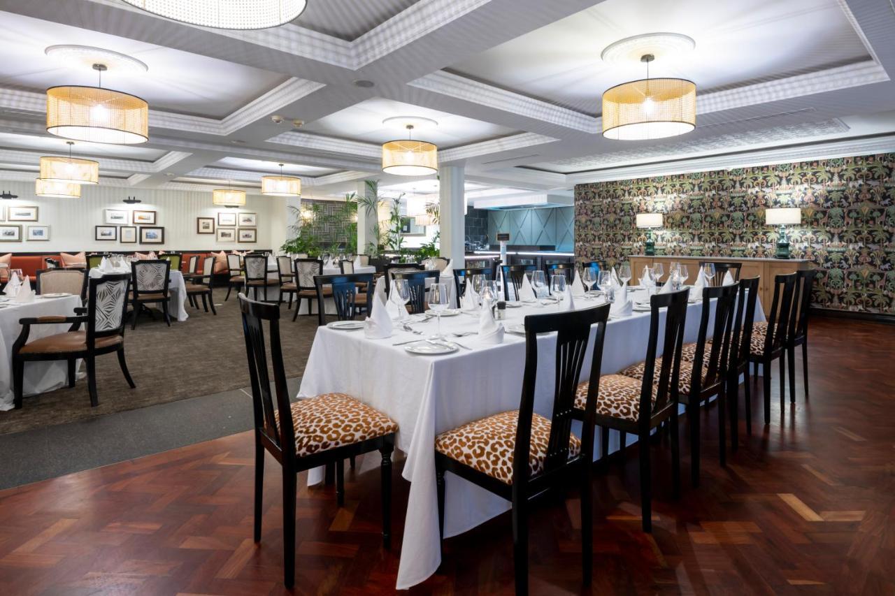 ANEW Hotel Hilton Eksteriør bilde