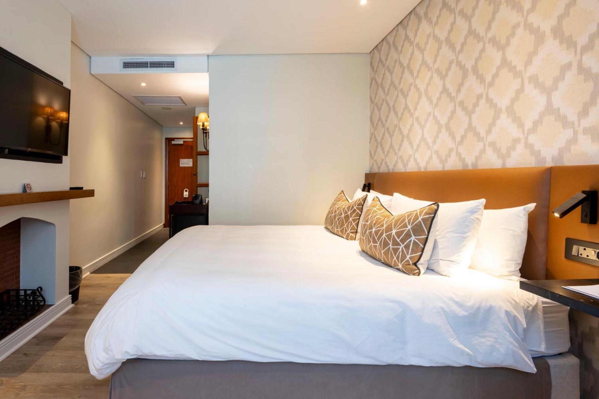 ANEW Hotel Hilton Eksteriør bilde